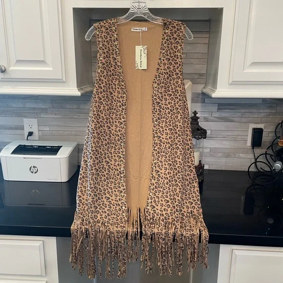 SOLD - Leopard duster - Picture 1 of 4